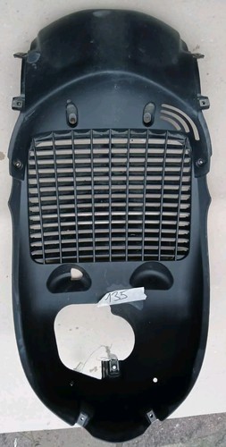 Piaggio carena vano - carena,