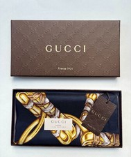 Sciarpa Gucci con confezione