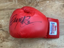 Guantone da boxe firmato a