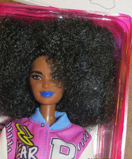 NRFB Poupée BARBIE AA afro