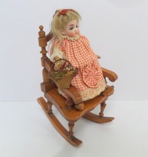 Antica sedia a dondolo tedesca