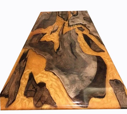 Tavolo bordo vivo legno