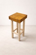 Sgabello artigianale in legno