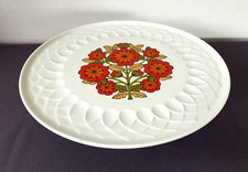 Piatto torta con piede