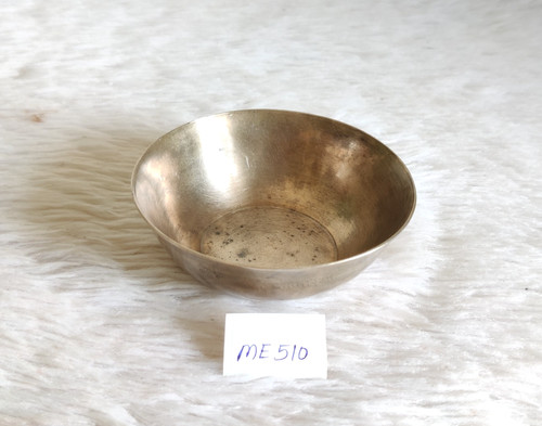 Antico fatto mano - mano, bronzo