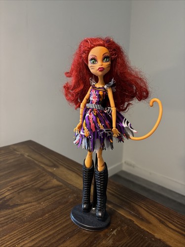 Monster high toralei - 🐱,