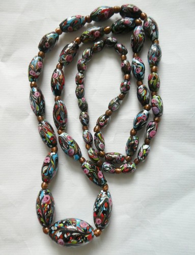 Collana perle vetro di - di,