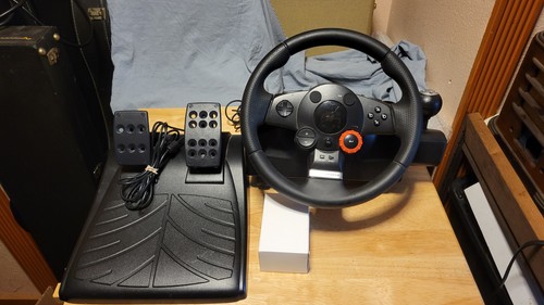 Logitech driving force - logitech,