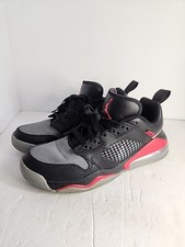 Air Jordan Mars 270 Low Bred