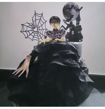 Torta finta festa compleanno eventi mercoledi famiglia adams personalizabile