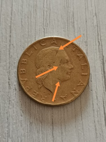 Moneta 200 lire del 1979 - , testa