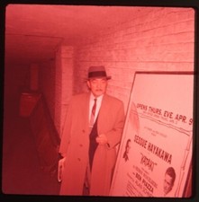 Sessue Hayakawa accanto a