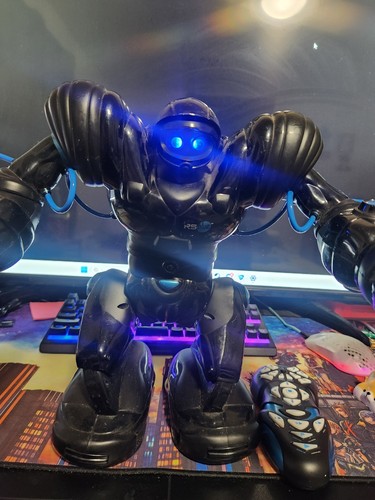 Robot wowwee robosapien - wowwee,