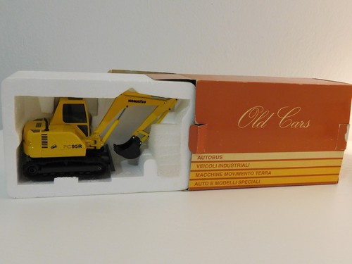 Old cars pc95r - cars, komatsu