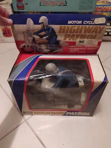 Highway patrol motor cycle - patrol-motor, gig