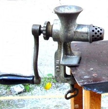 Passa pomodoro a manovella in metallo zincato