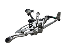 YAMAHA MT 10 2016 2018 PEDANA ANTERIORE DESTRA PEDALE E POMPA FRENO