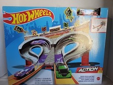 Mattel Hot Wheels Action Super