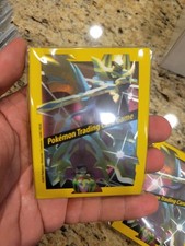 Manicotti Carte Corona Zenith Lucido Zacian & Zamazenta 65 CT. Nuovo Pokémon TCG