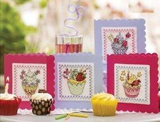SCHEMA PUNTO CROCE RICAMO PER CENTROTAVOLA CUPCAKE  DMC CROSS STITCH PATTERNS