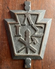 Antica Targa Bronzo Iota