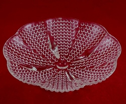 Ciotola vintage con piedini
