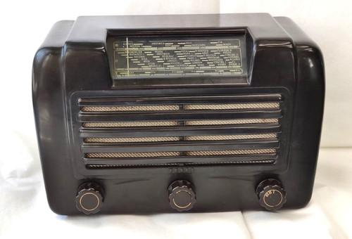 Radio antica valvole tesla - a,