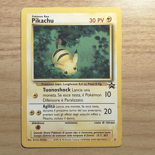Carta pokémon pikachu - pokémon,