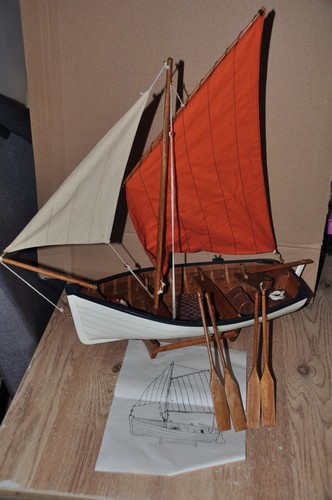 Wooden model fishing boat with - fishing,