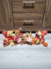 4 Peluche Disney Store Winnie