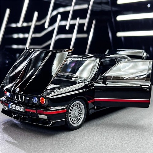 Modellino auto bmw e30 - m3, 1988