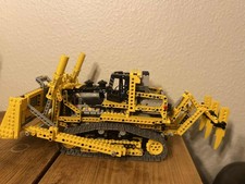 LEGO TECHNIC: Bulldozer