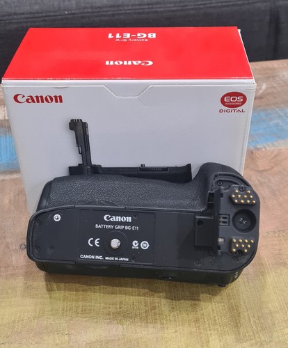 Canon e11 battery grip - grip, for