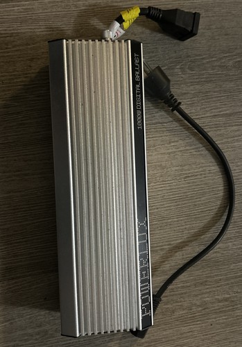 Alimentatore elettronico