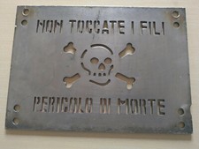 ANTICA TARGA IN FERRO SEGNALE DI PERICOLO
