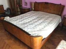 Camera da letto completa stile