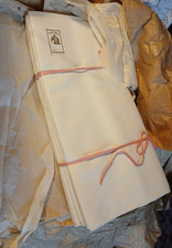 Coppia tappetini letto singoli antichi mai usati ancora avvolti (72 pollici x 168) bianco sporco