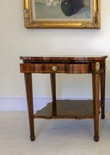 Tavolino a serpentina in