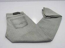 Uomo Levis Signature