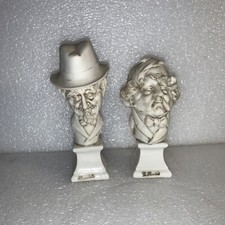 Di G. Pezzato, Porcellana