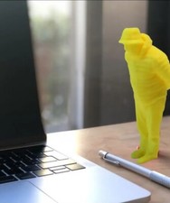 UMARELL Statuina di anziano