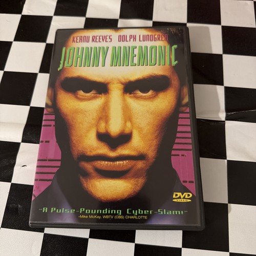 Johnny mnemonic - johnny, 1995)