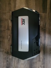 Amplificatore audio per auto