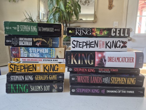 Lot stephen king books - of, 13