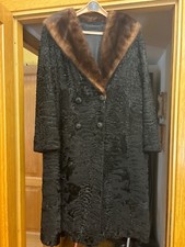 Cappotto/Pelliccia nera di