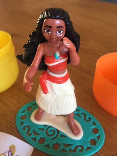 Kinder winx ferrero - kinder, sorpresa