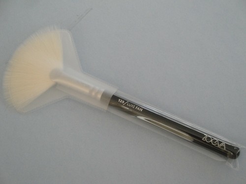 Zoeva luxe fan brush 129 - fan,