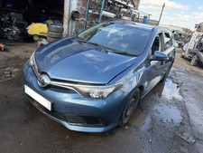2015 TOYOTA AURIS TOURING
