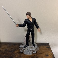 Statua Angel (Buffy l'ammazzavampiri/David Boreanaz - Varner Studios)