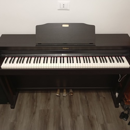 Roland digital piano 504 - roland,